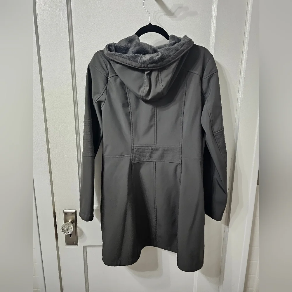 MICHAEL KORS Women’s Gray Fur Lined Lightweight Winter Jacket Size Medium - Picture 11 of 11